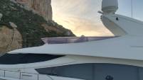 Yacht before having the new Hardtop